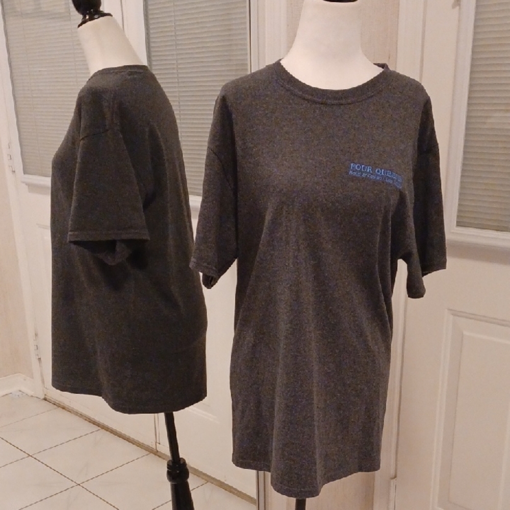 4/$40 Four Queens Vegas Gray T-Shirt - Size Medium